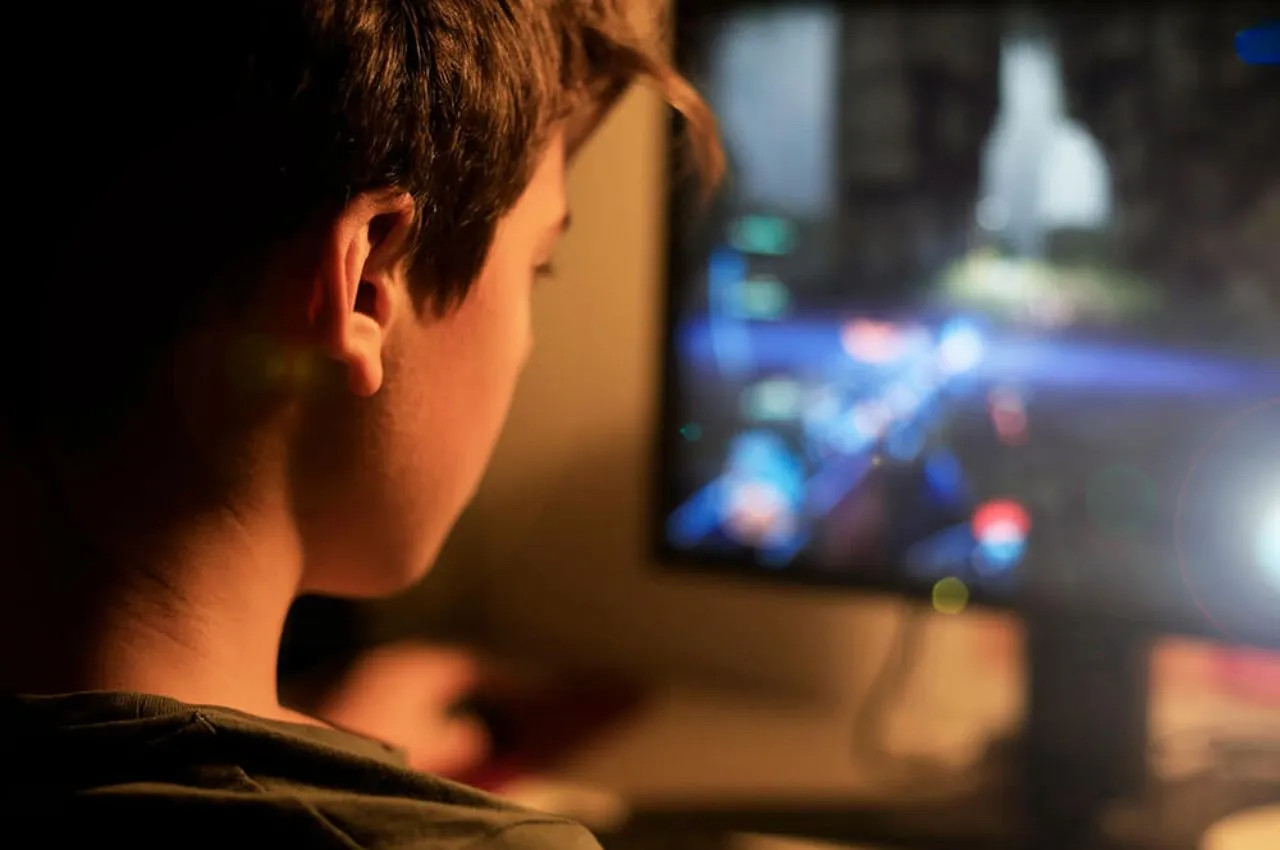 Teens developing decision-making skills in martial arts